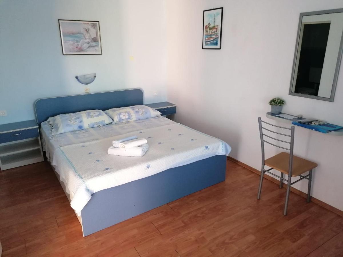 Apartments Piko2 Jelsa  Dış mekan fotoğraf