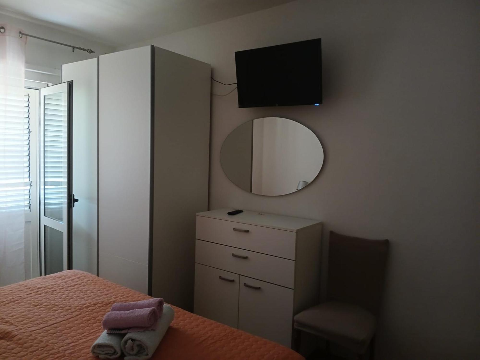 Apartments Piko2 Jelsa  Dış mekan fotoğraf